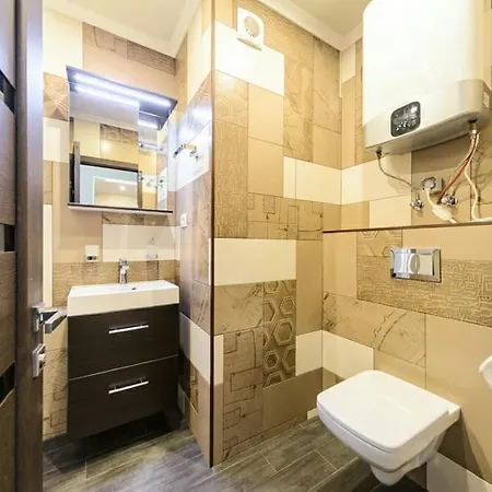 2 Rooms 75M2 Center Of Obolon Near River Side Kyiv Exterior photo