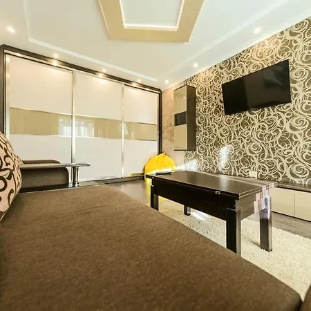 2 Rooms 75M2 Center Of Obolon Near River Side Kyiv Exterior photo