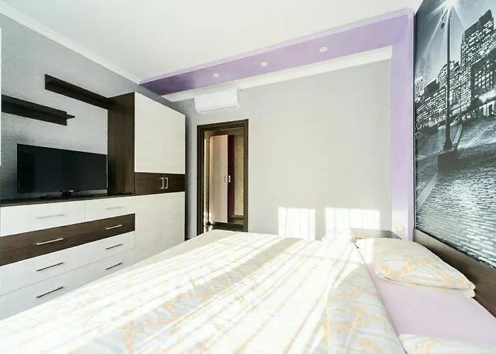 2 Rooms 75M2 Center Of Obolon Near River Side